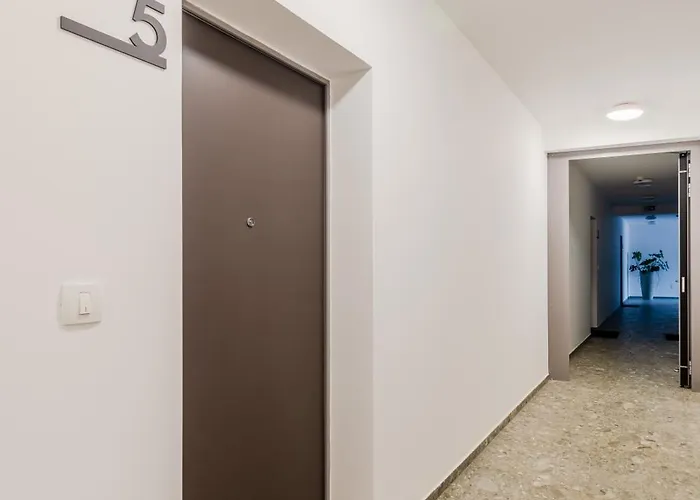 Hajdi With Sauna & Garage *